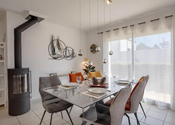 بيت للعطل Maison A 15 Min Du Centre *